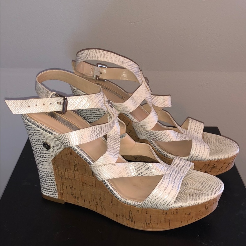 🌪Silver Snakeskin Cork Wedges🌪